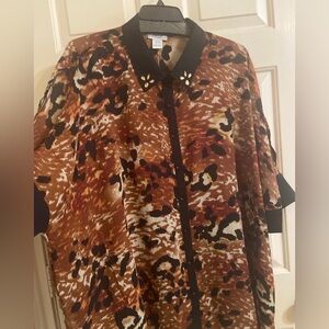 NWT shirt Avenue animal print slit sleeves 26/28